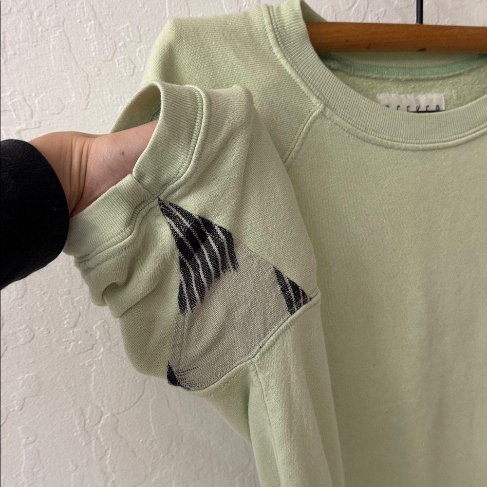 Seeker Dorian Sweatshirt Green Raglan Short Sleeve Anthropologie Small - Picture 5 of 9